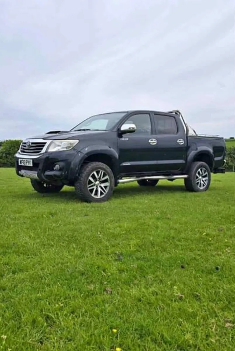 Toyota Hilux Invincible *IRISH REG* - Image 2
