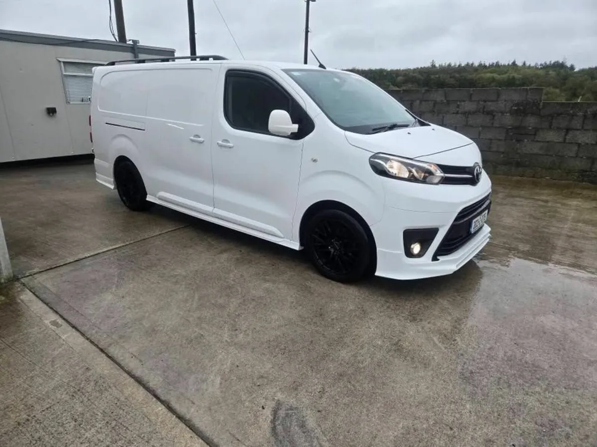 Toyota Proace 2.0 - Image 1