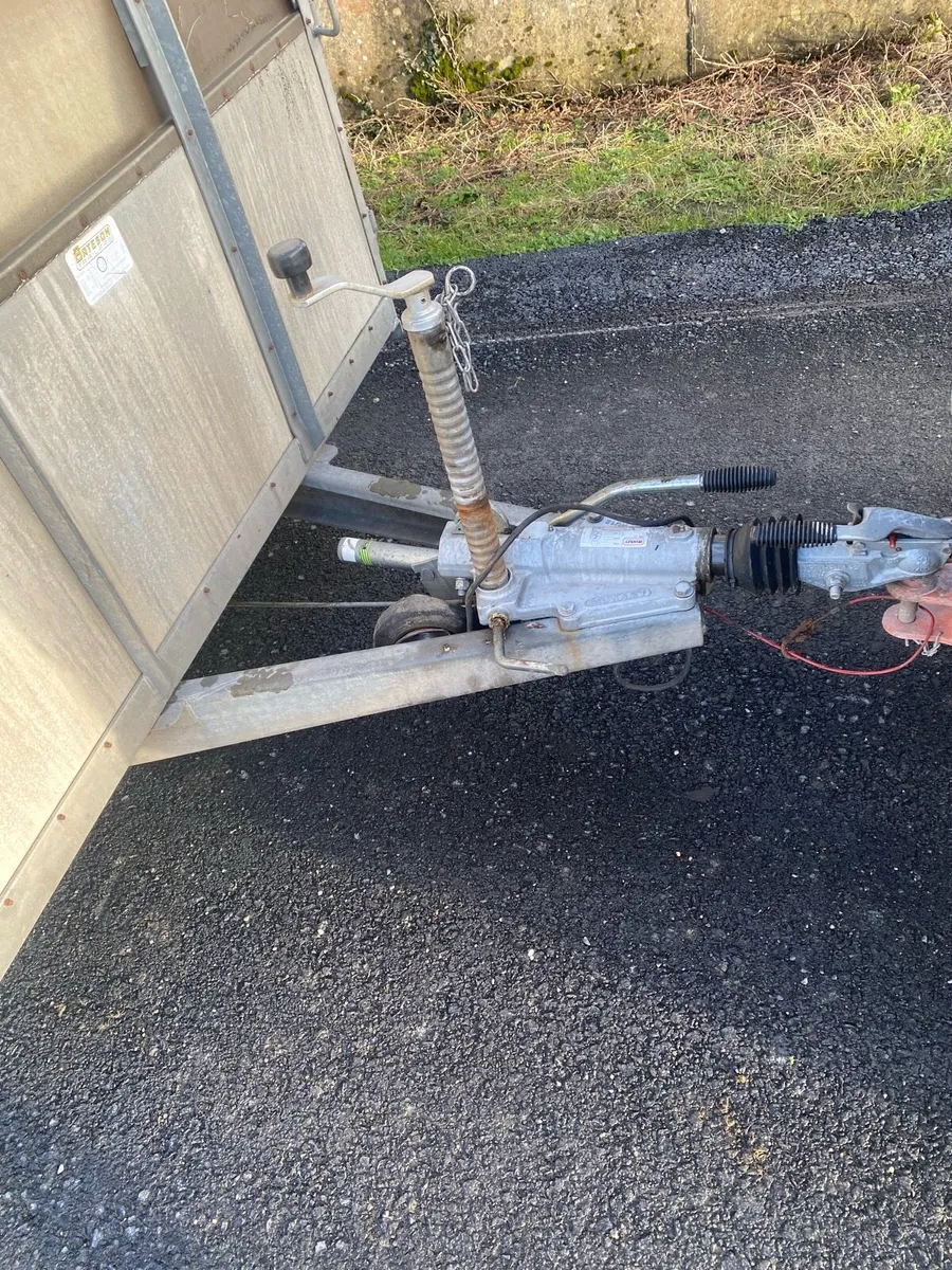 Cattle box - Image 4