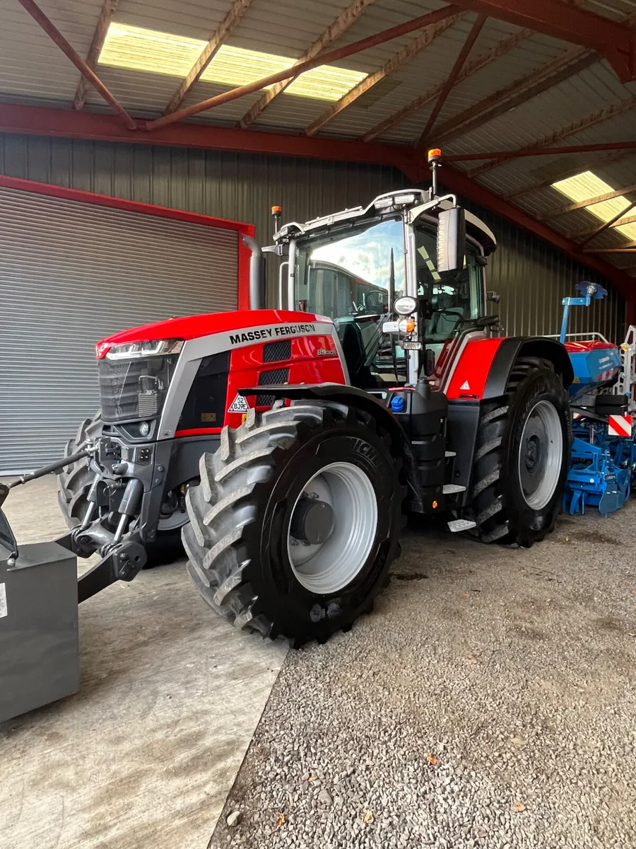 Massey Ferguson 8S.305 - Image 3