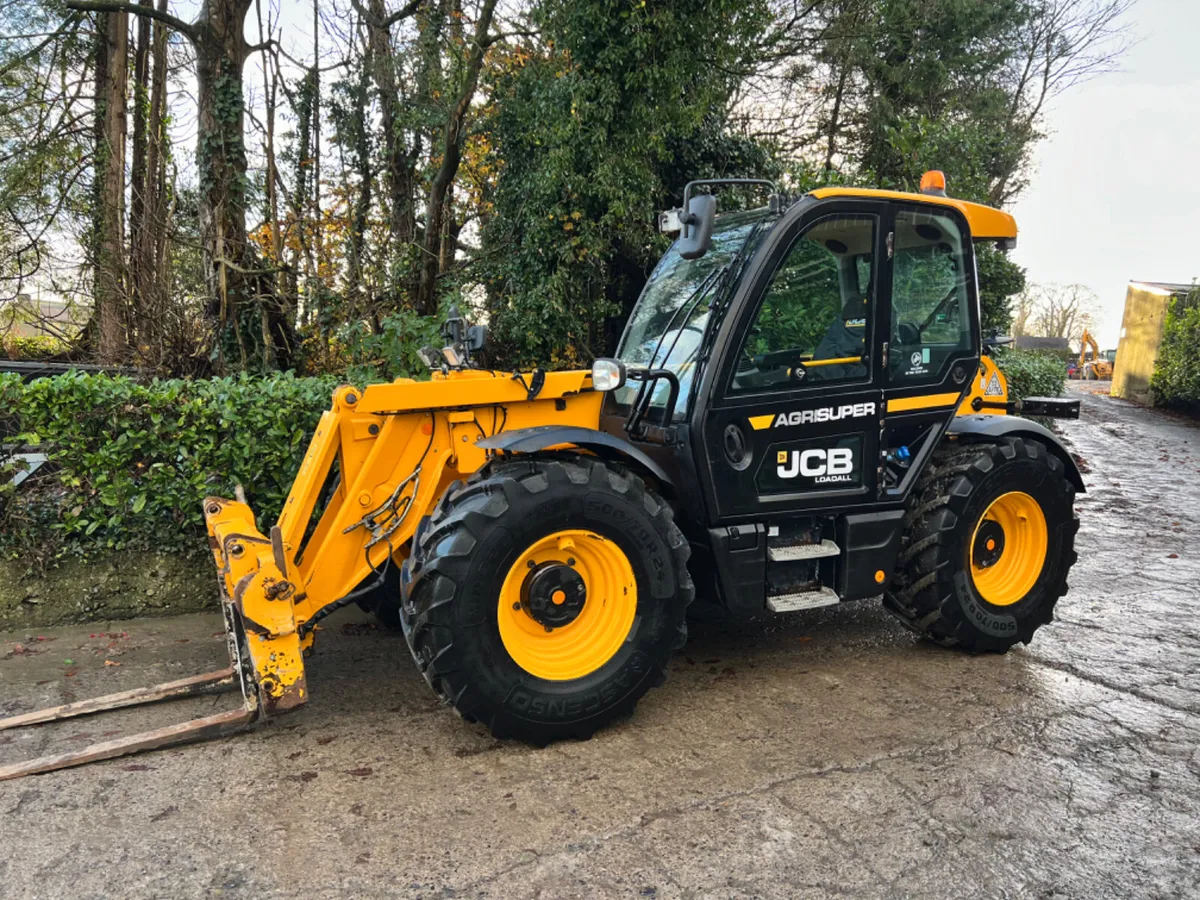 2020 JCB 542-70 Agri Super - Image 1