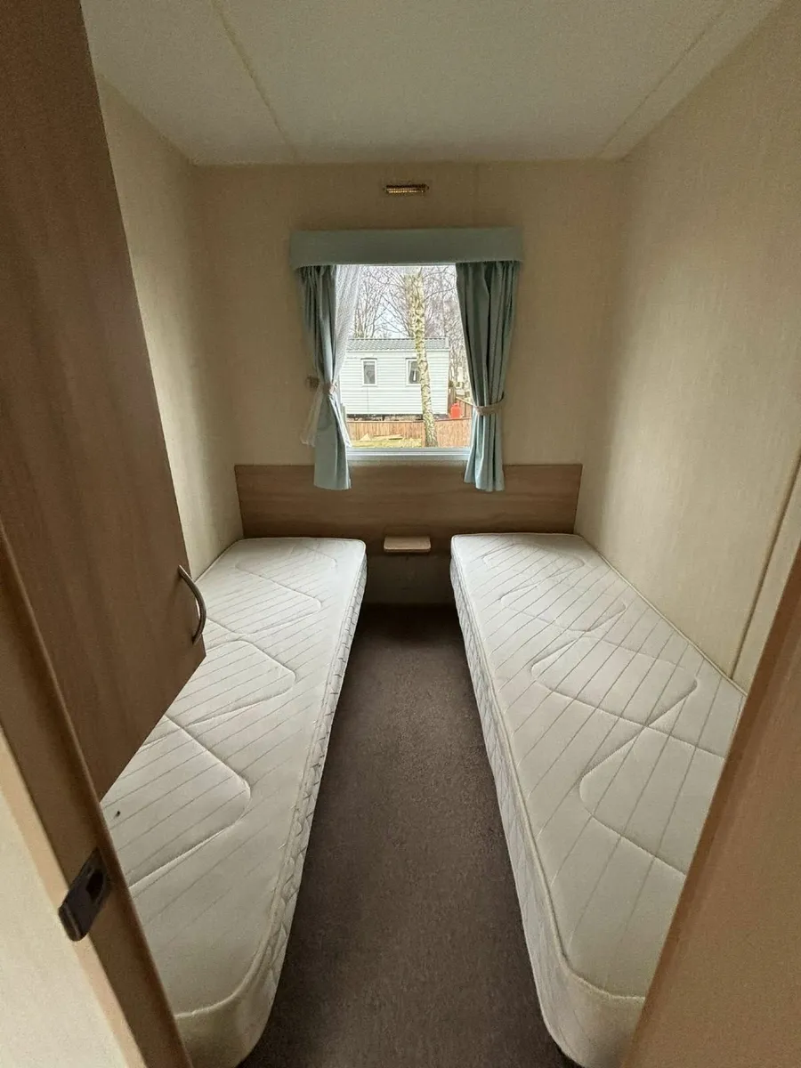 ABI Horizon 3 Bed Mobile Home (2011) - Image 2