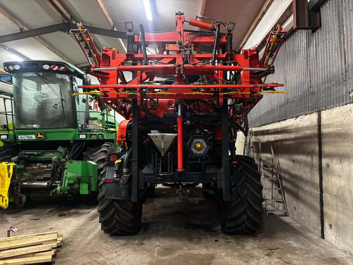 SAM / Sands SLC 4000 - Self Propelled Sprayer - Image 4