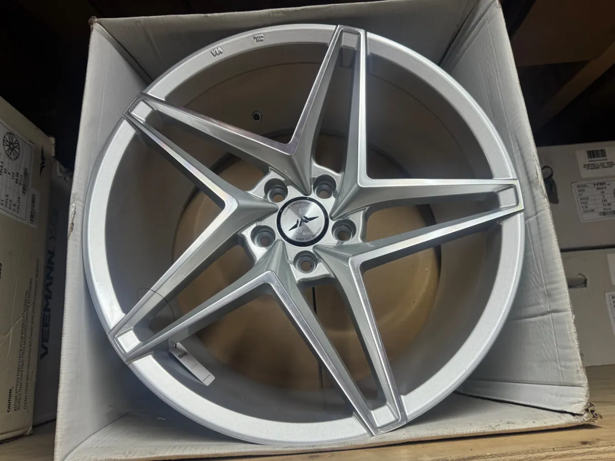 19” veemann vfs46 silver 5x112  9.5