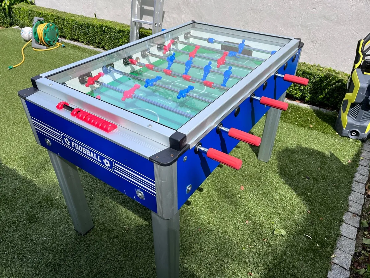 Foosball table - Image 1