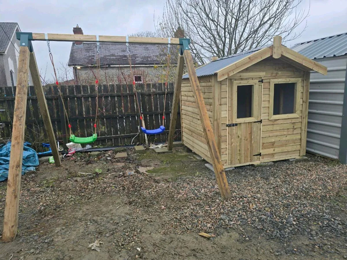 Wooden swing set - Image 1