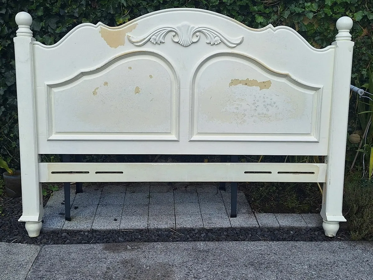 Headboard and lockers and mirror - Image 2