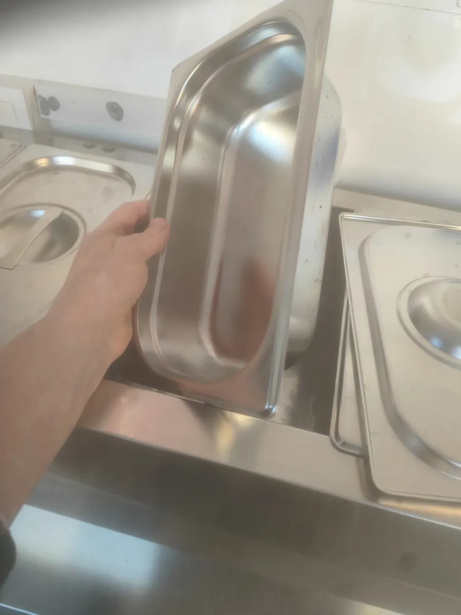 Countertop prep fridge - catering equipment - Image 2