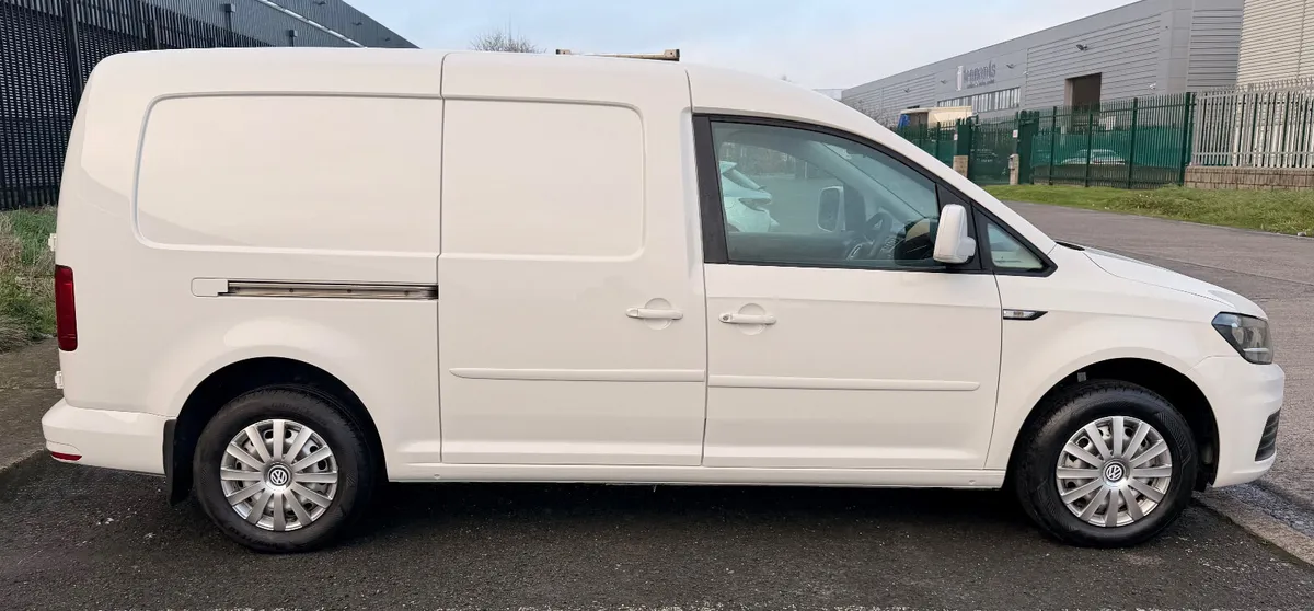 192 Volkswagen Caddy Maxi 102Bhp - Image 3