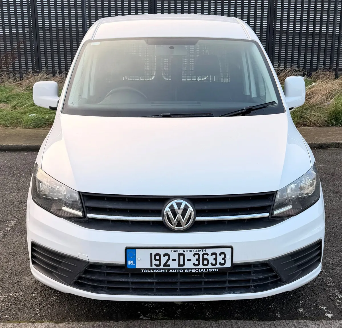 192 Volkswagen Caddy Maxi 102Bhp - Image 2