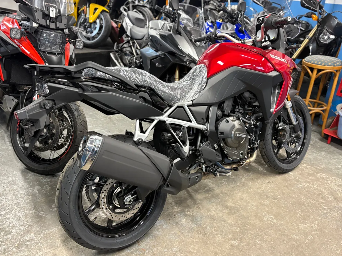 BRAND NEW 2026 SUZUKI DL800RE. - Image 3