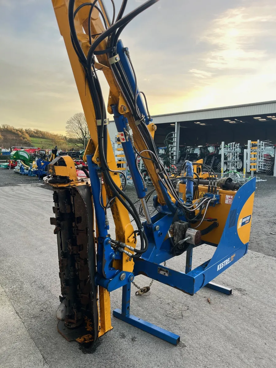 Bomford Kestral 5M Reach - Image 4