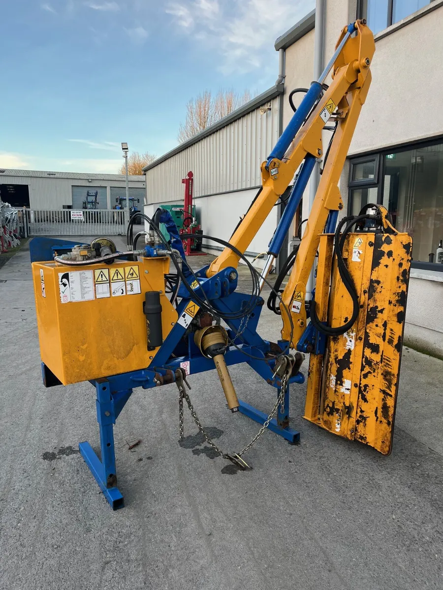 Bomford Kestral 5M Reach - Image 2