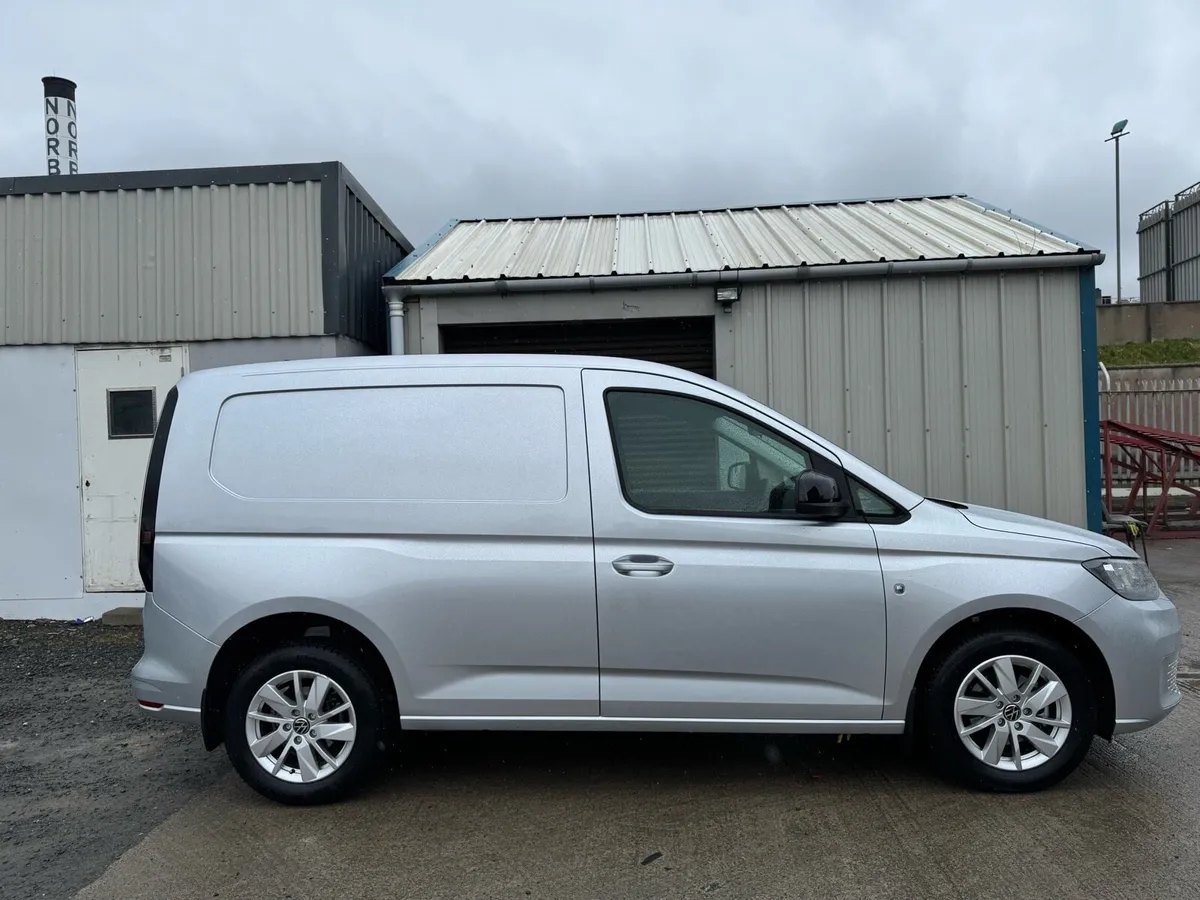 Volkswagen caddy C20 commerce pro high spec - Image 4