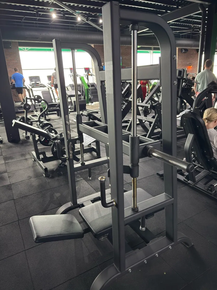 Commercial gym equipment - Image 4