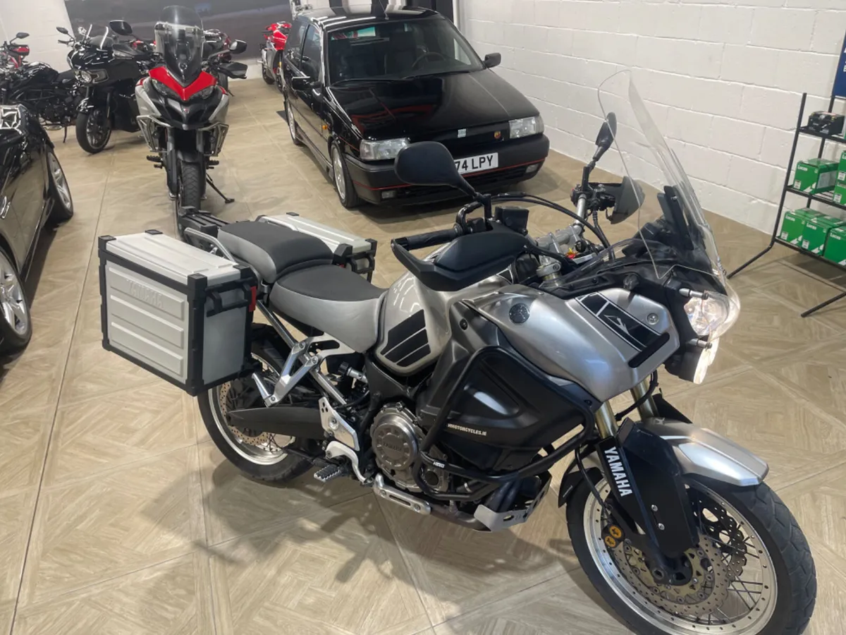 Yamaha XT 1200 Z Super Tenere 2010 - Image 2