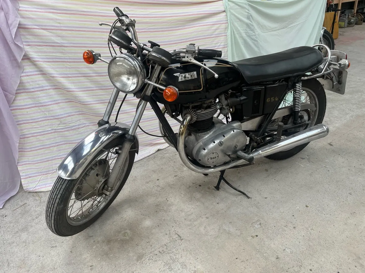 BSA A65 - Image 2