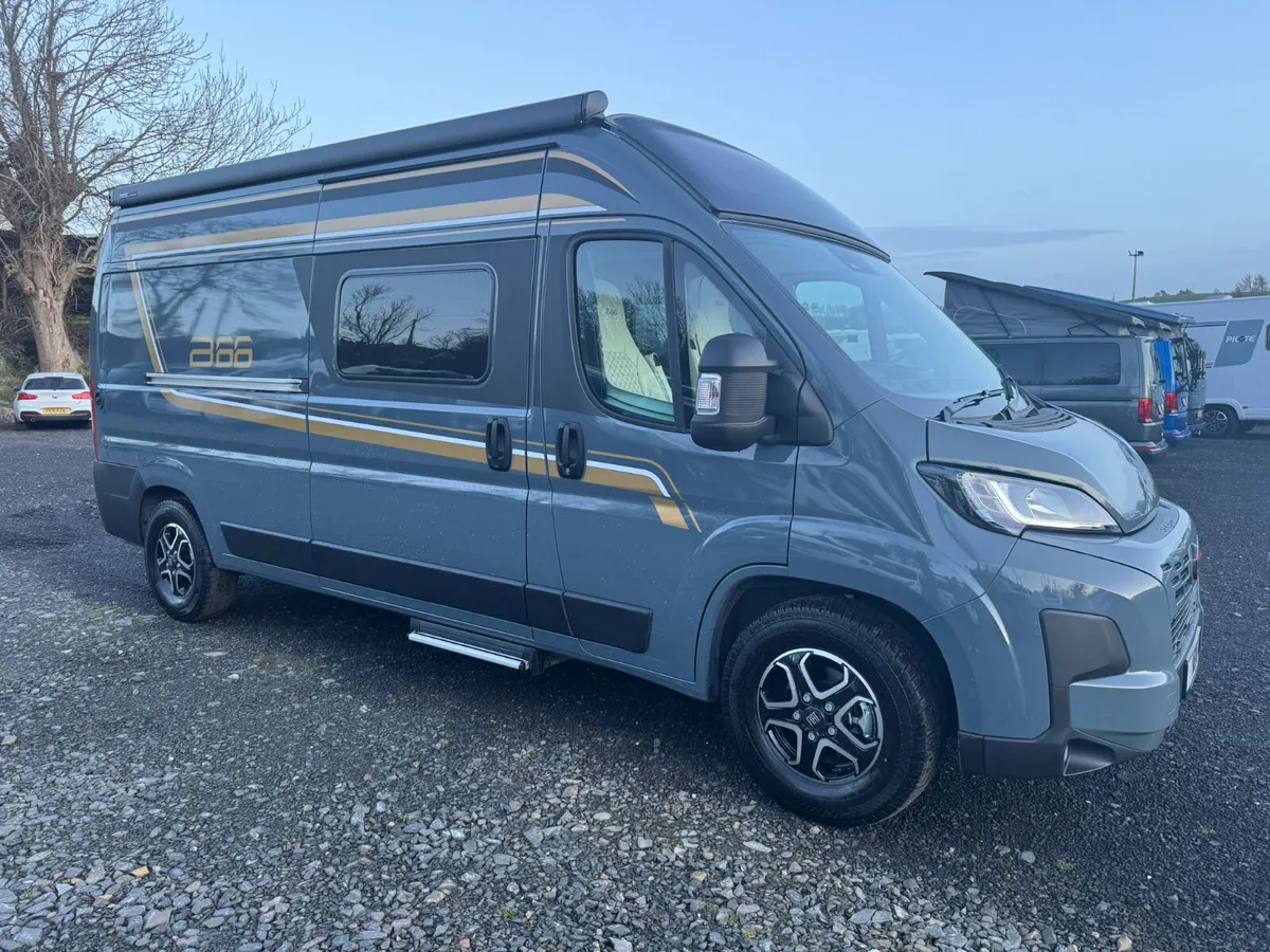 Burstner B66 600 C - Automatic - Image 4