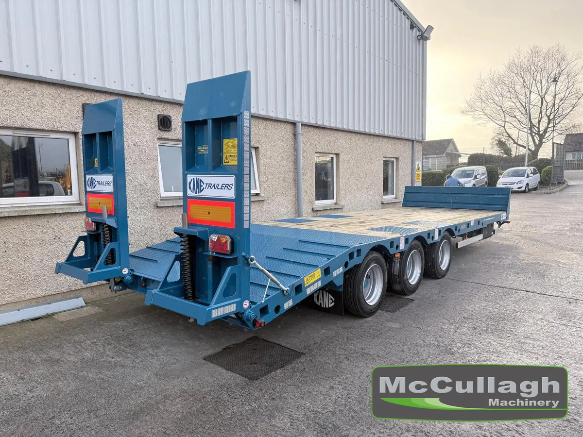 Kane 27ft Tri-Axle Low-Loader - Image 2