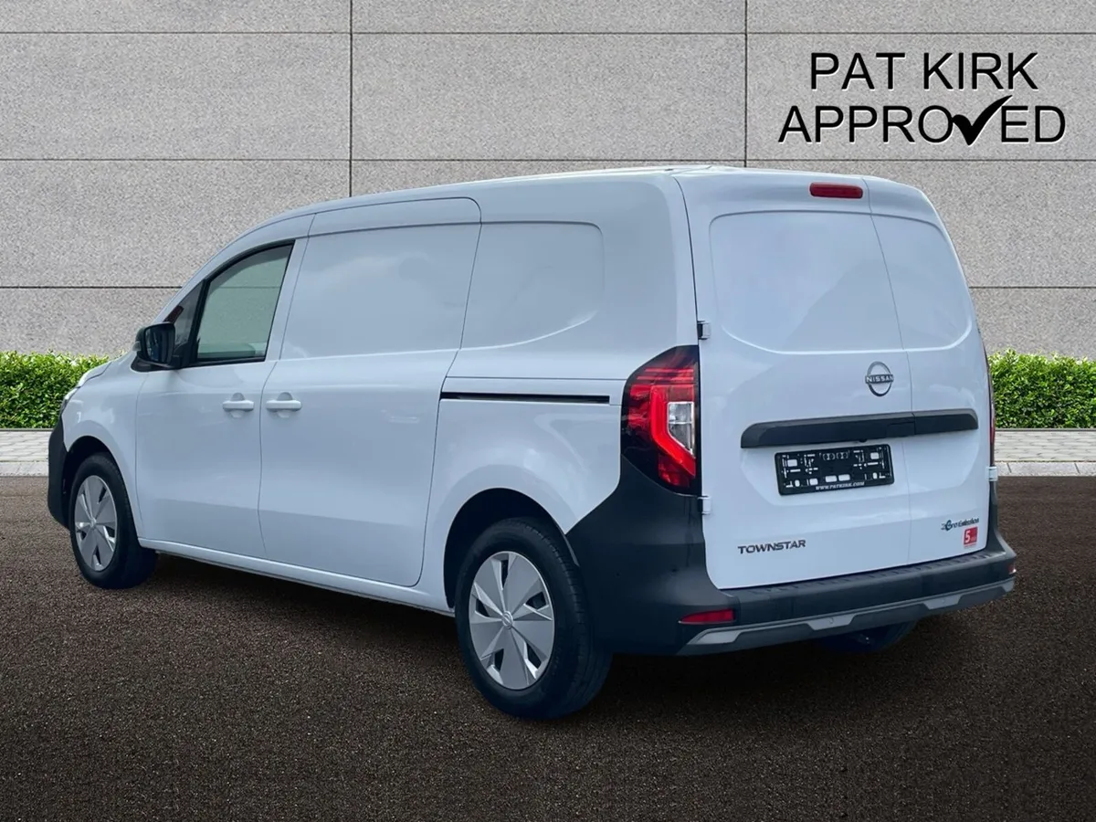 Nissan Townstar L2 Electric Tekna - Image 2
