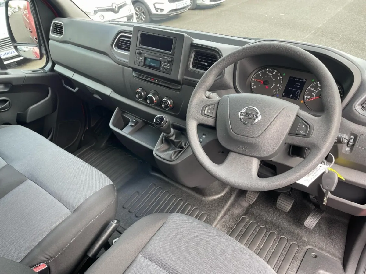 Nissan Interstar F35 L3 Diesel Acenta - Image 1