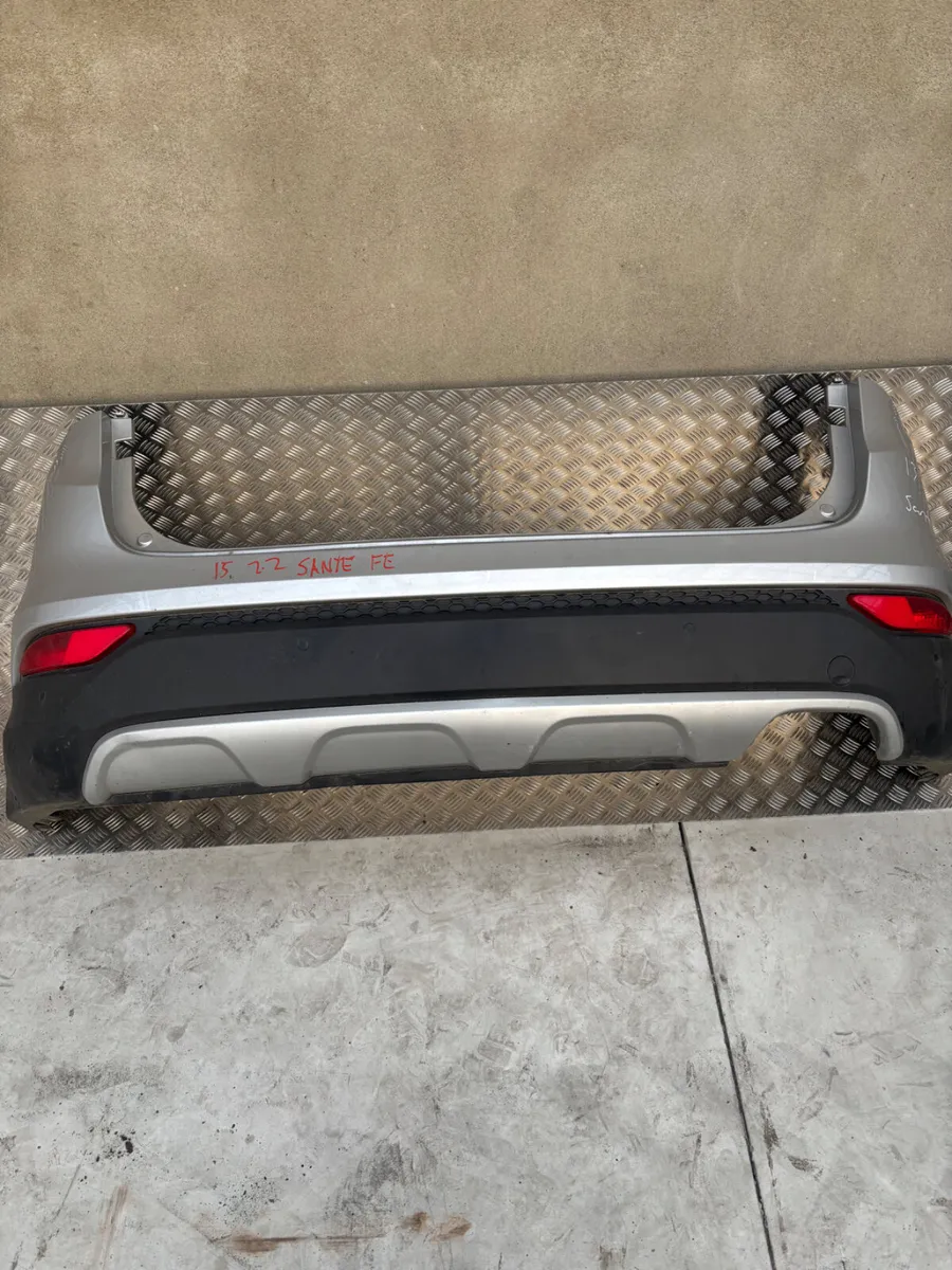 2015 Hyundai Santa Fe Rear bumper - Image 2
