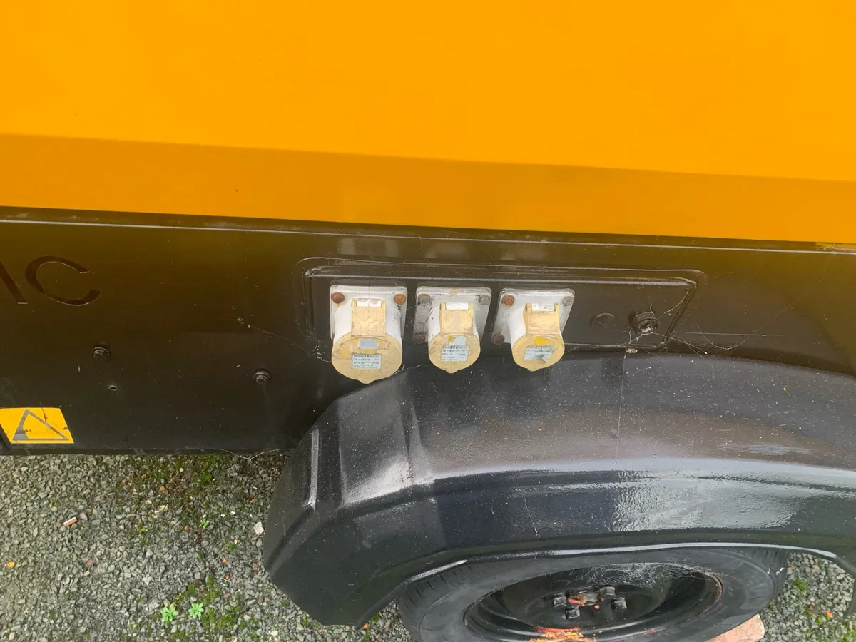 Atlas coco xas47 with generator low hours 🇮🇪 - Image 3