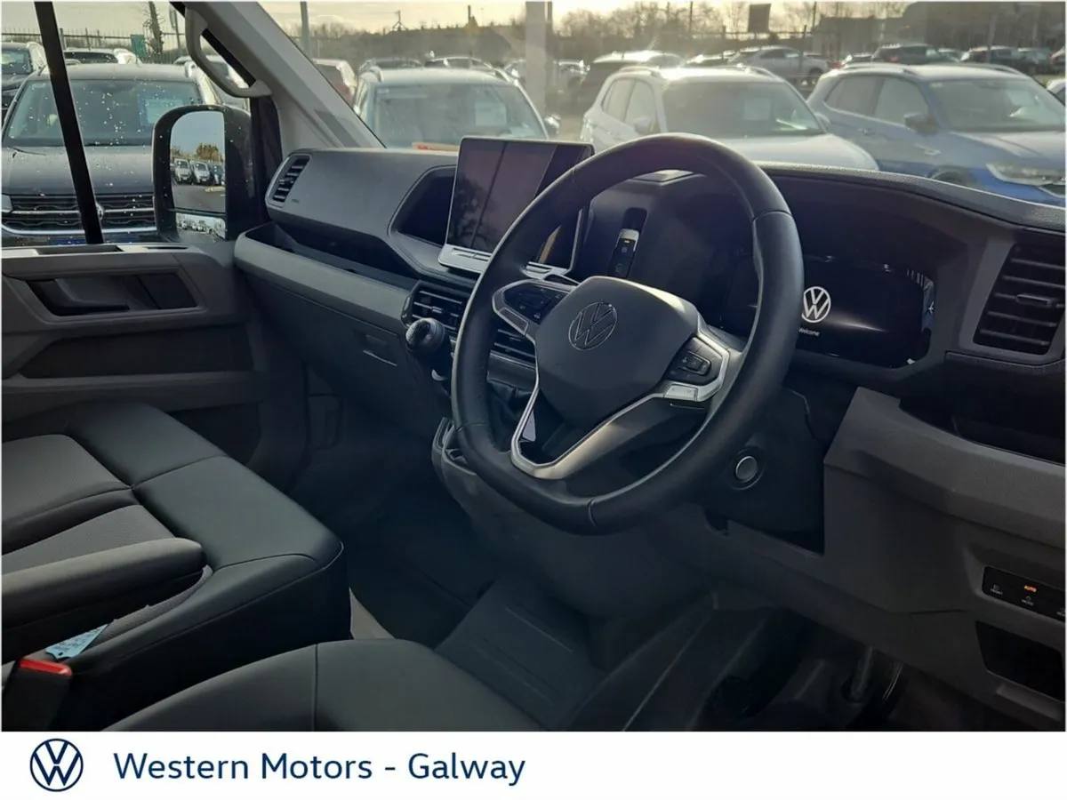 Volkswagen Crafter CRAFTER HIGHLINE MWB 140BHP  M6 - Image 4