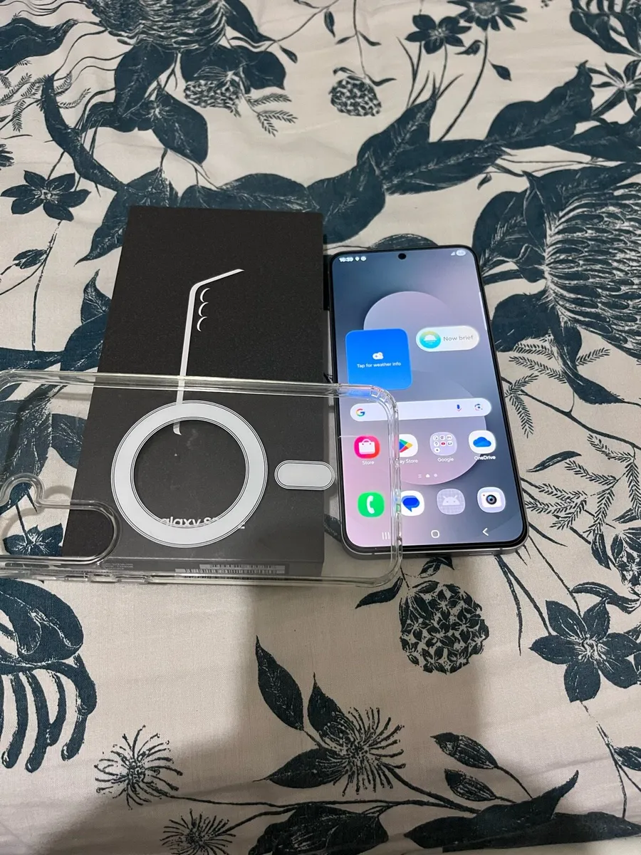 Samsung galaxy S25 FE - Image 1