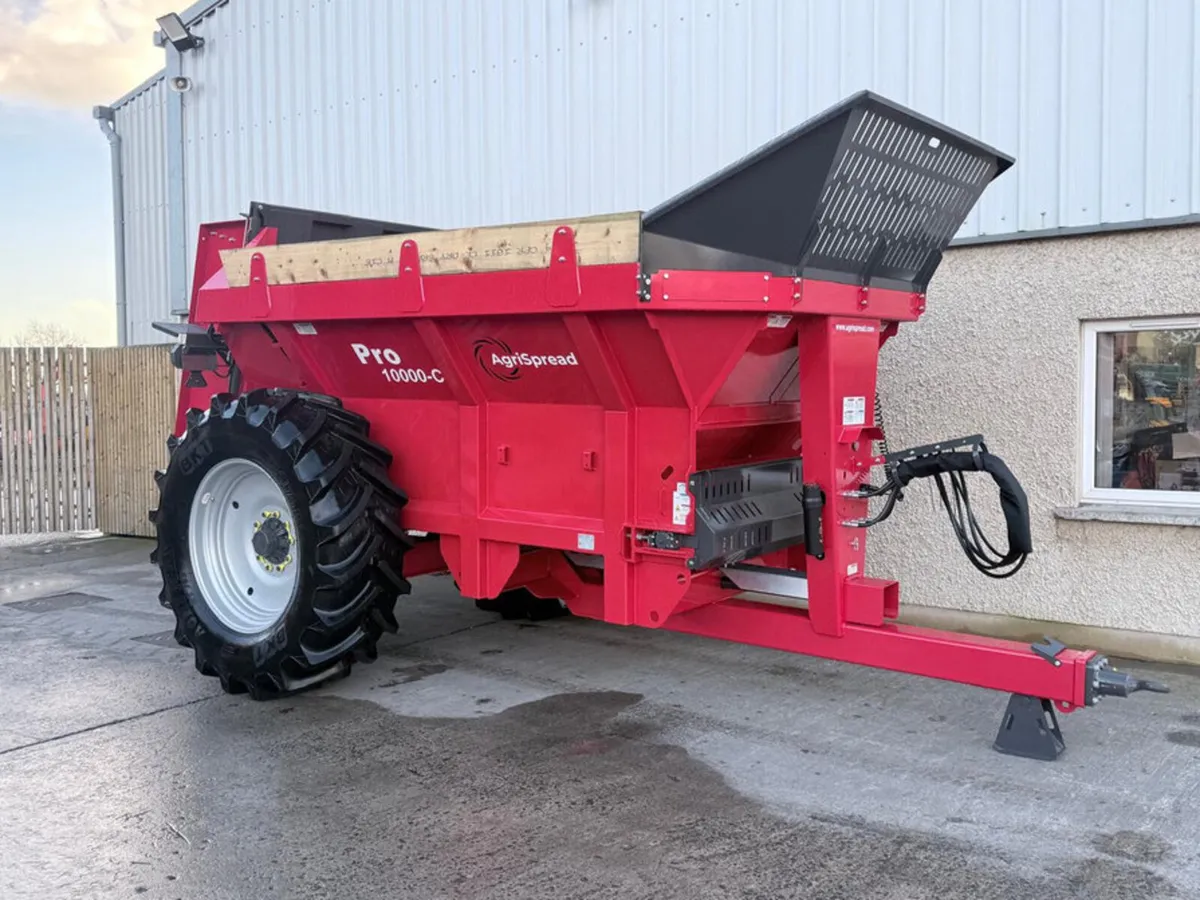 New AgriSpread PRO 10000 C Compact Spreader - Image 1