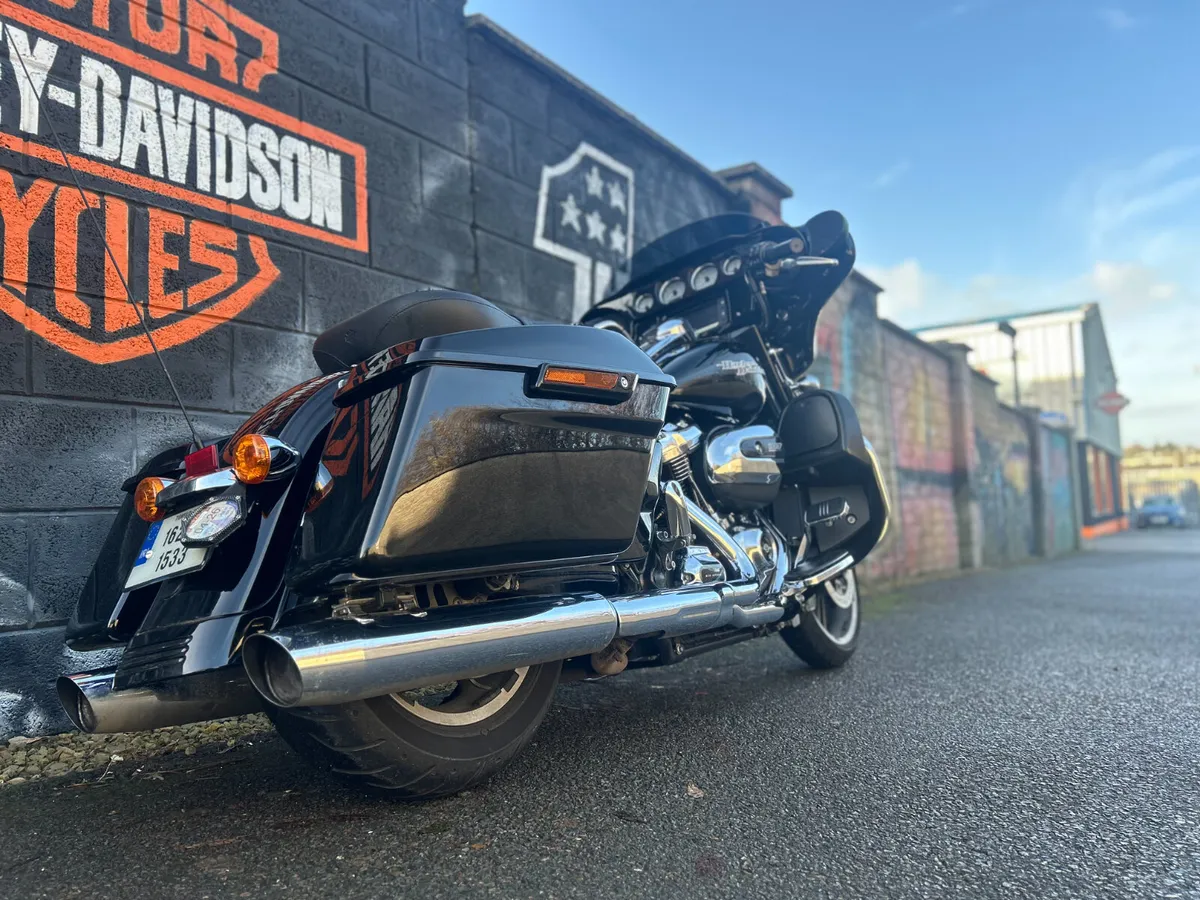 2016 HARLEY-DAVIDSON Street Glide 107' - Image 3