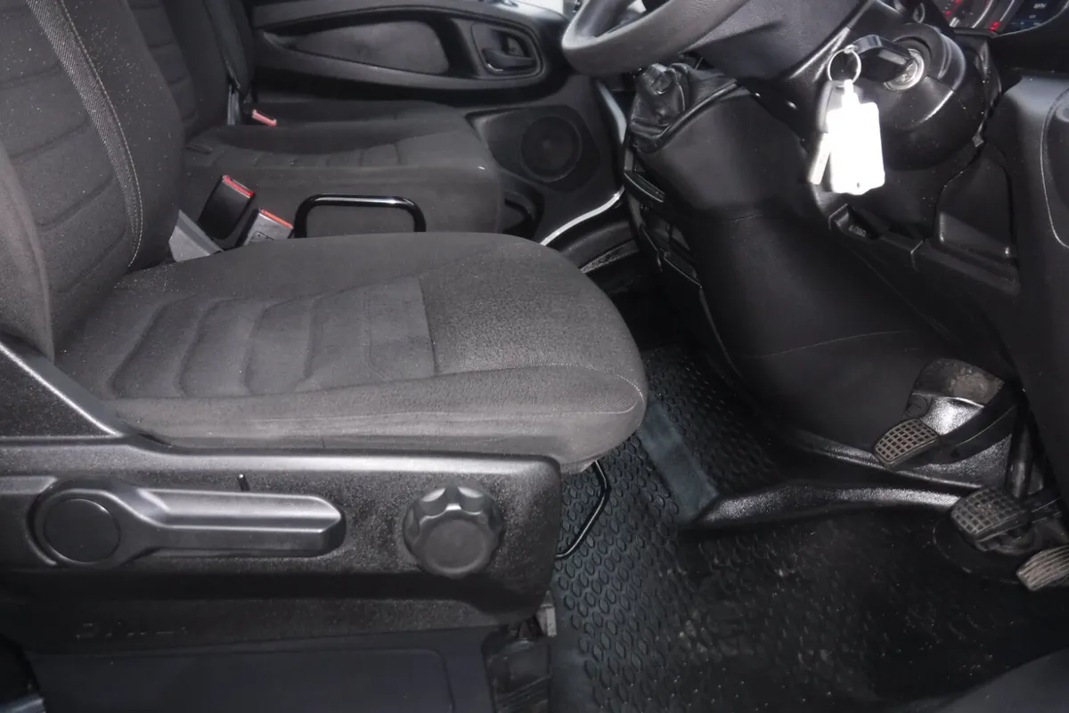 Iveco 35-140 14ft aluminium dropside 59869 miles. - Image 4