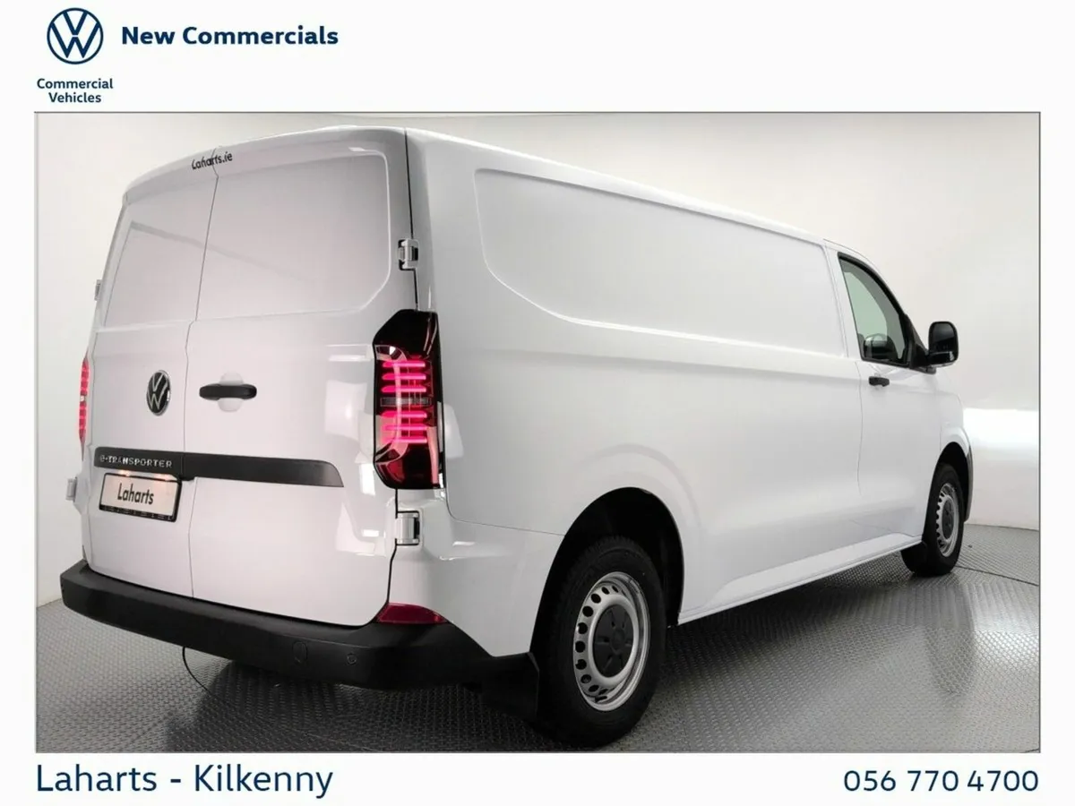 Volkswagen Transporter VAN LWB TRENDLINE 218HP AUT - Image 4