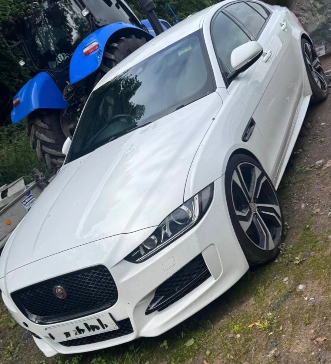 Jaguar xe r sport - Image 2
