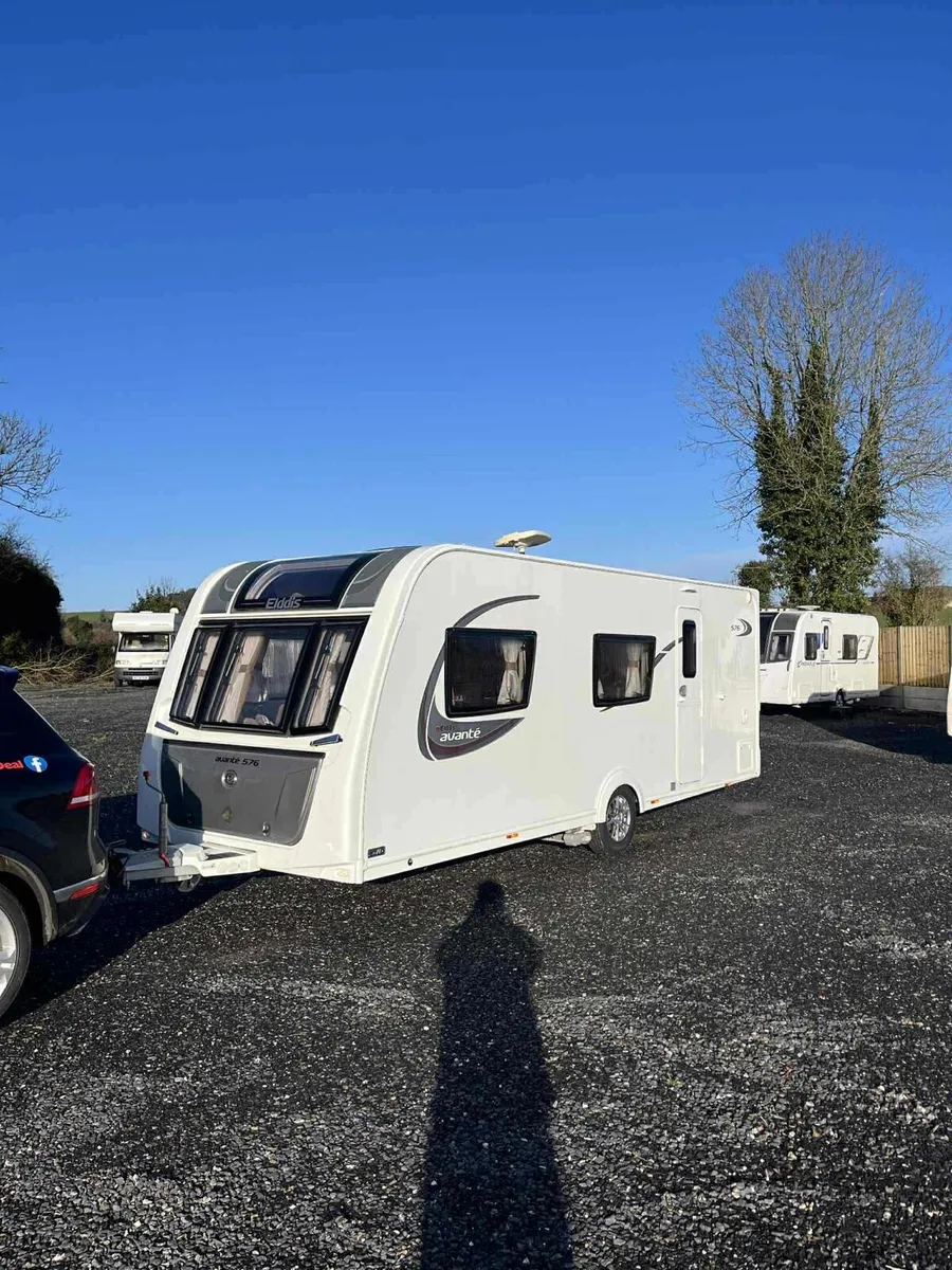 2016 Elddis Avante 6 Berth Caravan - Image 3