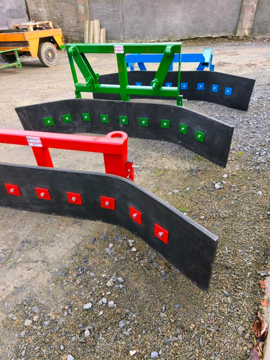 Front mounted yard scrapers - Image 1