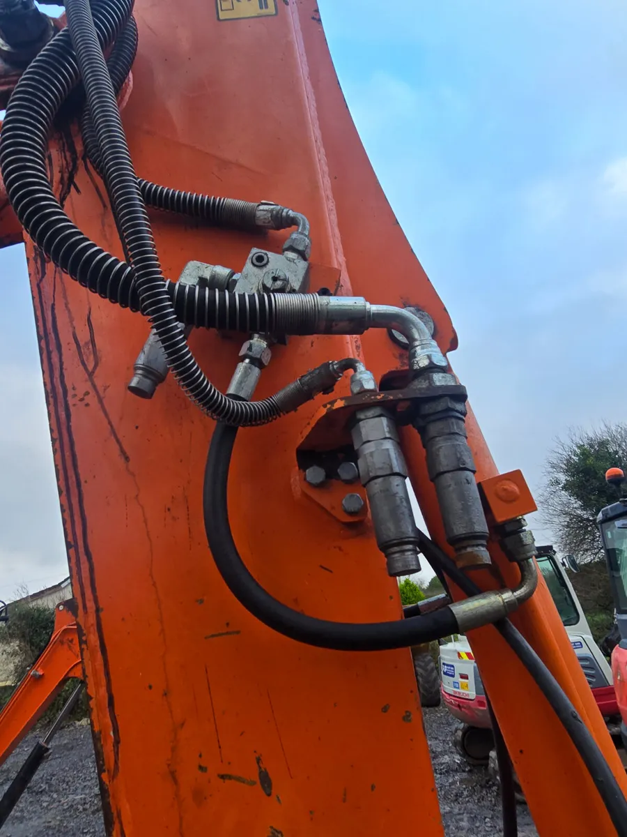 Doosan DX62 - Image 4