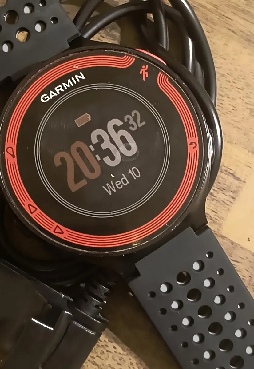 Garmin Forerunner 220 GPS running watch - Image 1