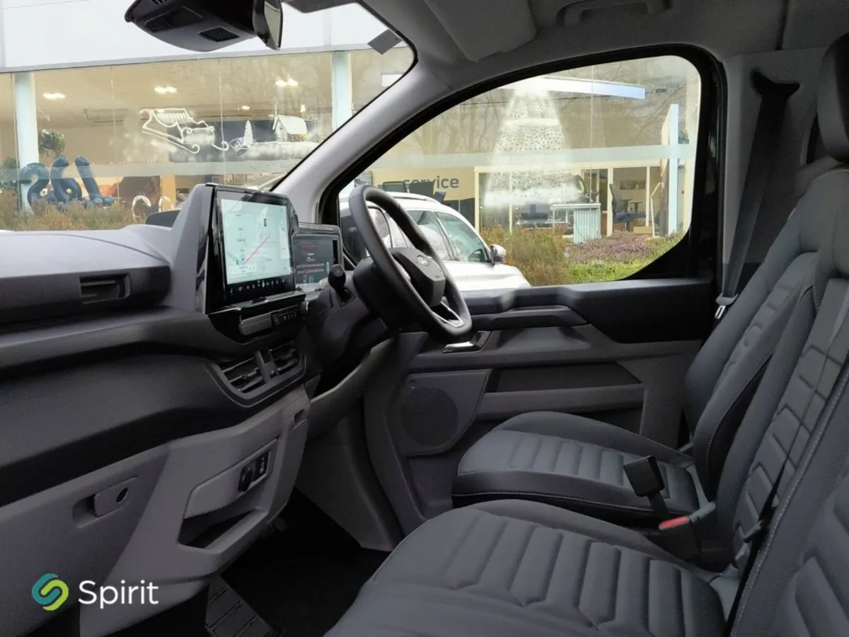 Ford Tourneo Custom 261 FORD TOURNEO CUSTOM 2.5L P - Image 4