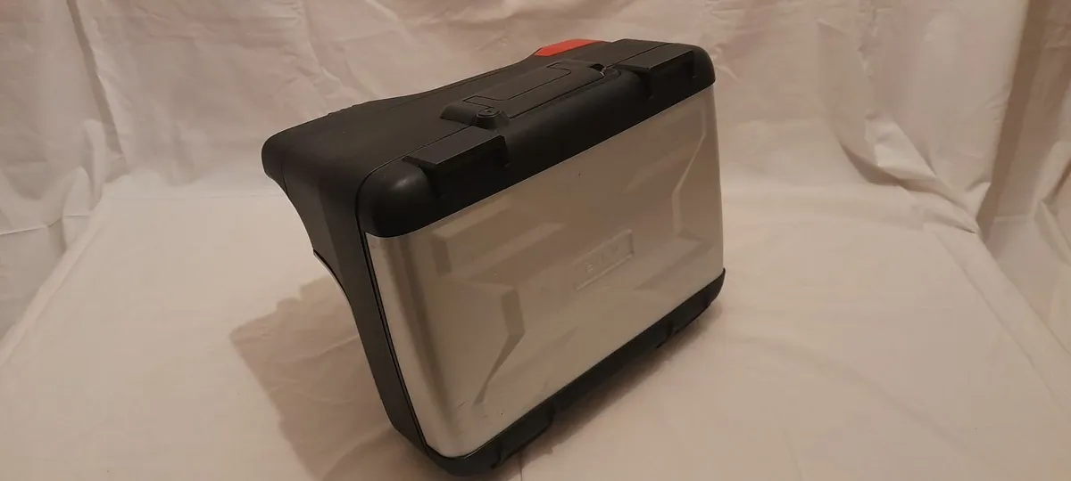 Bmw Alum Motorrad  oem Top box.Harley.Honda parts. - Image 1