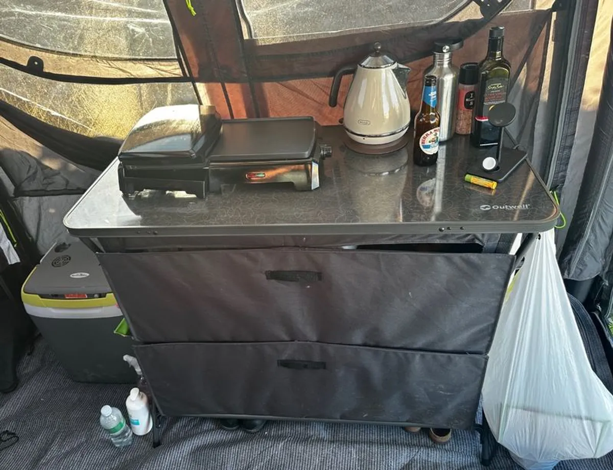 Camping Storage Cabinet: Outwell Aruba - Image 3