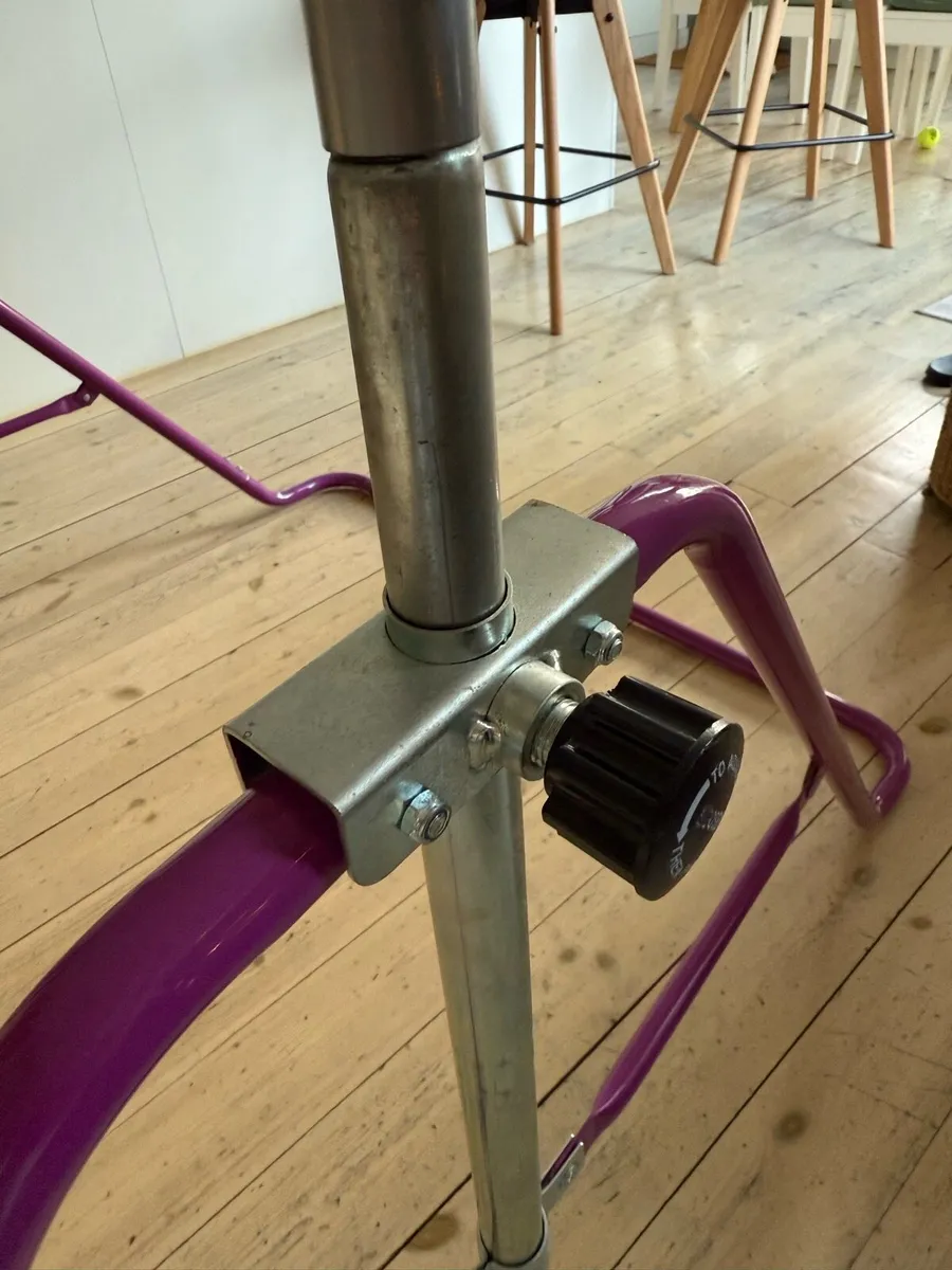 Gymnastics Bar - Image 3