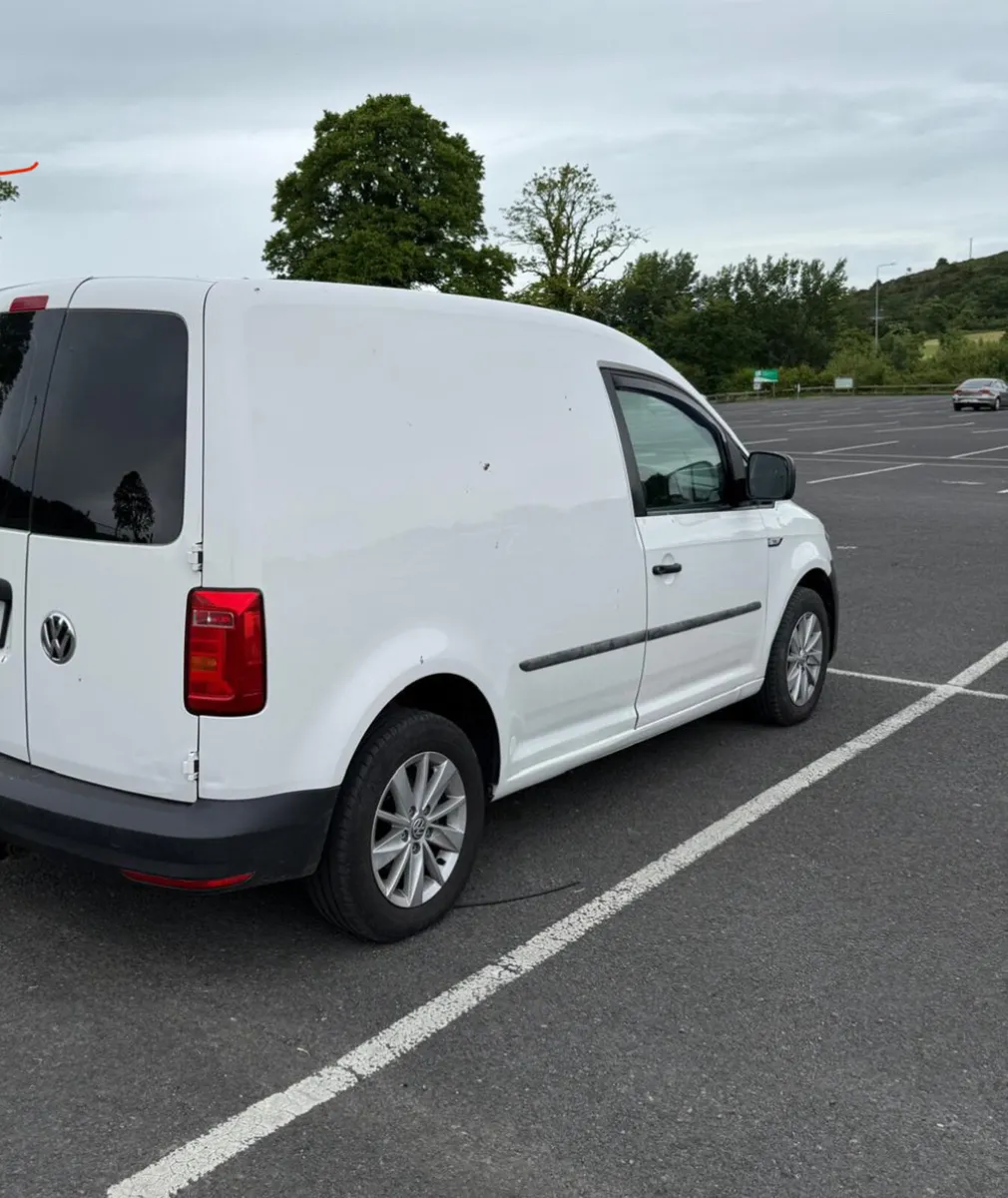VW Caddy 2017 2.0ltr No VAT - Image 4