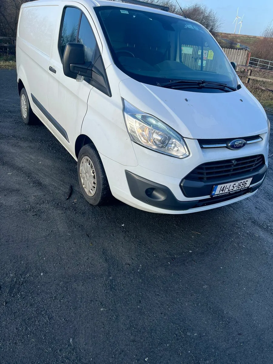 Transit van - Image 3