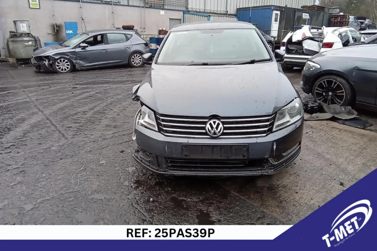 2013 VOLKSWAGEN PASSAT BREAKING FOR PARTS - Image 3