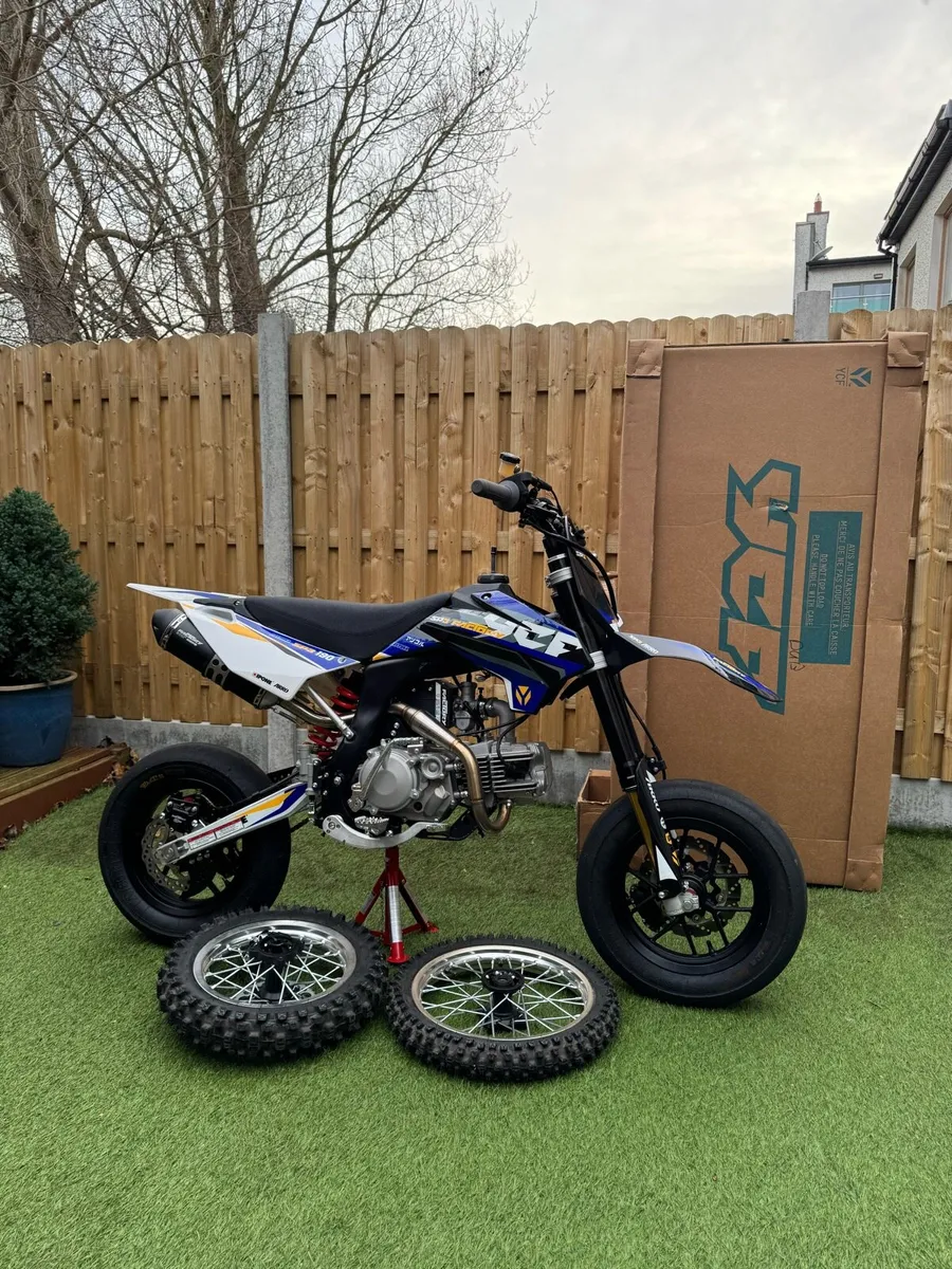 Ycf 190cc Sp3 Daytona Pitbike - Image 1