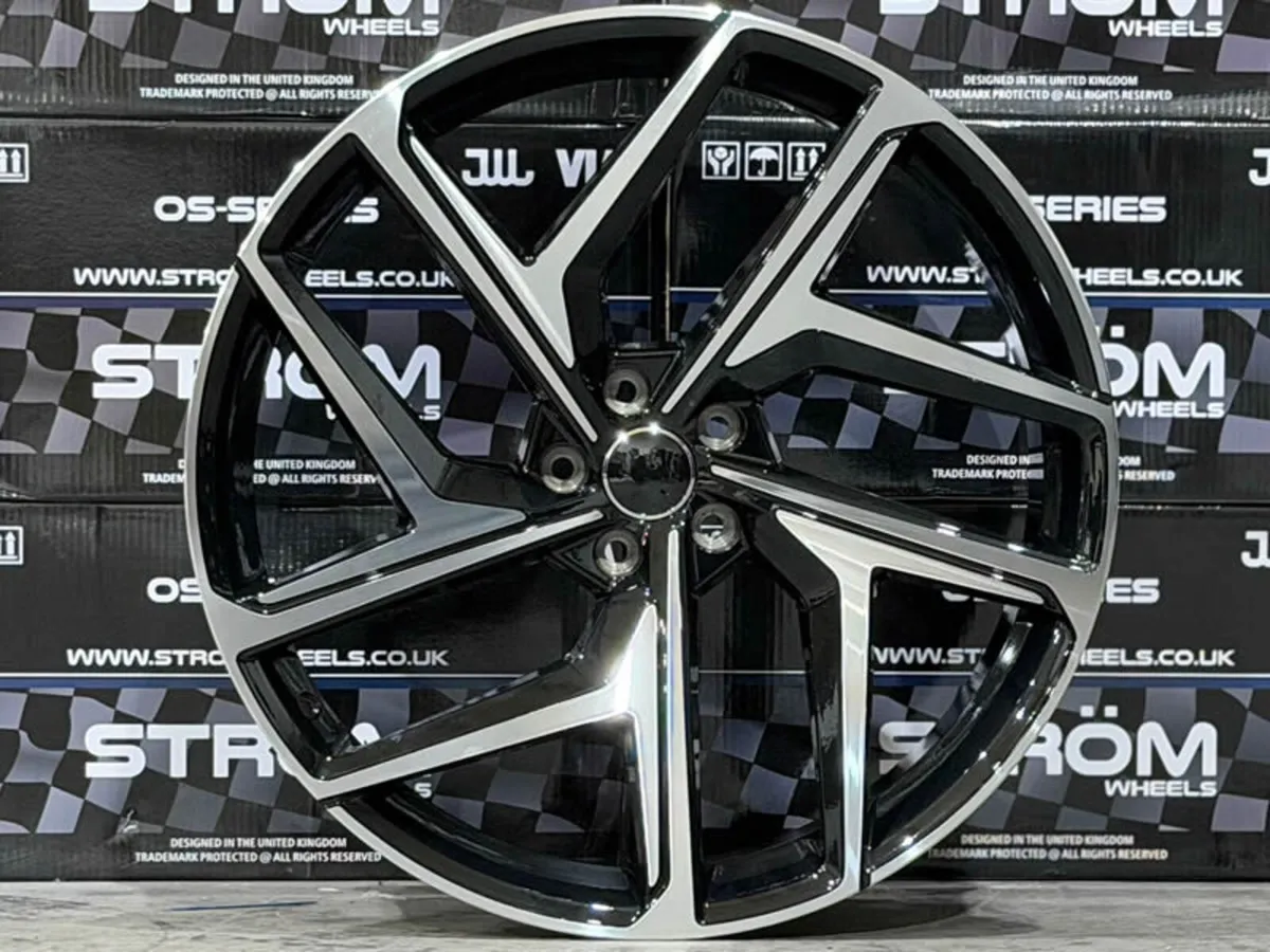22" New SQ8 Style Alloys & Tyres for Audi Q7 Q8 - Image 1