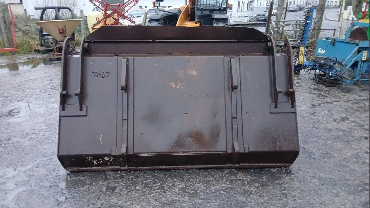 Loading shovel bucket - Image 3