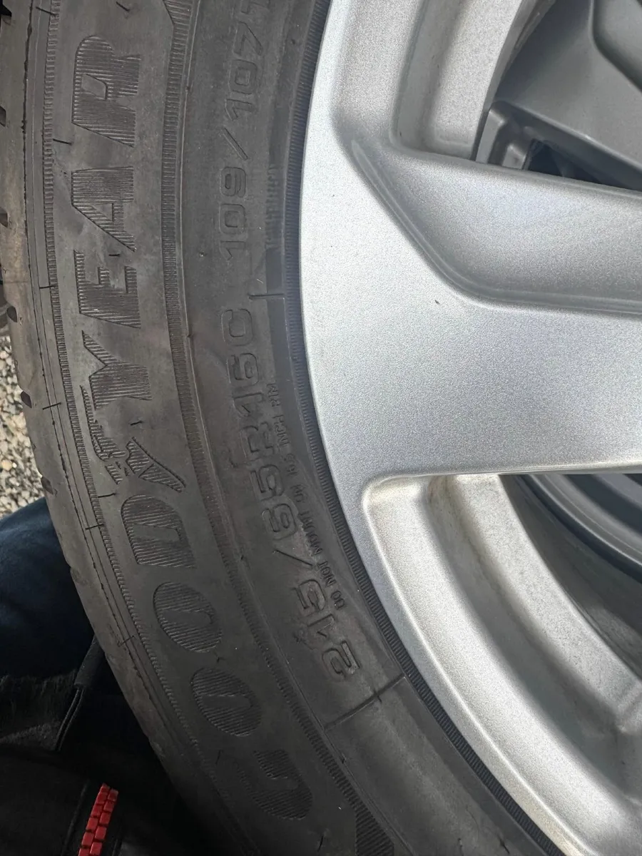 2025 Ford Transit Custom 16" Alloys set genuine - Image 2