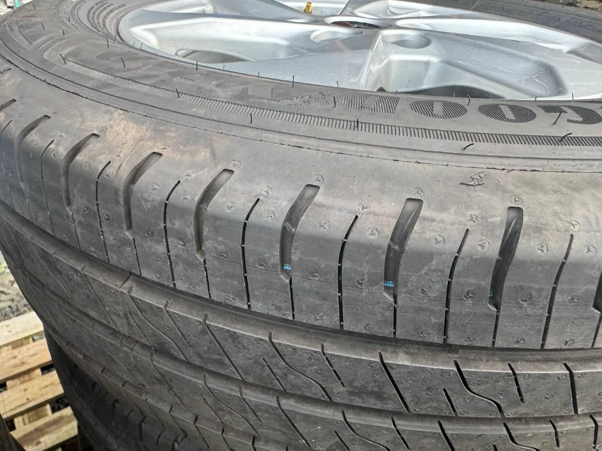 2025 Ford Transit Custom 16" Alloys set genuine - Image 3